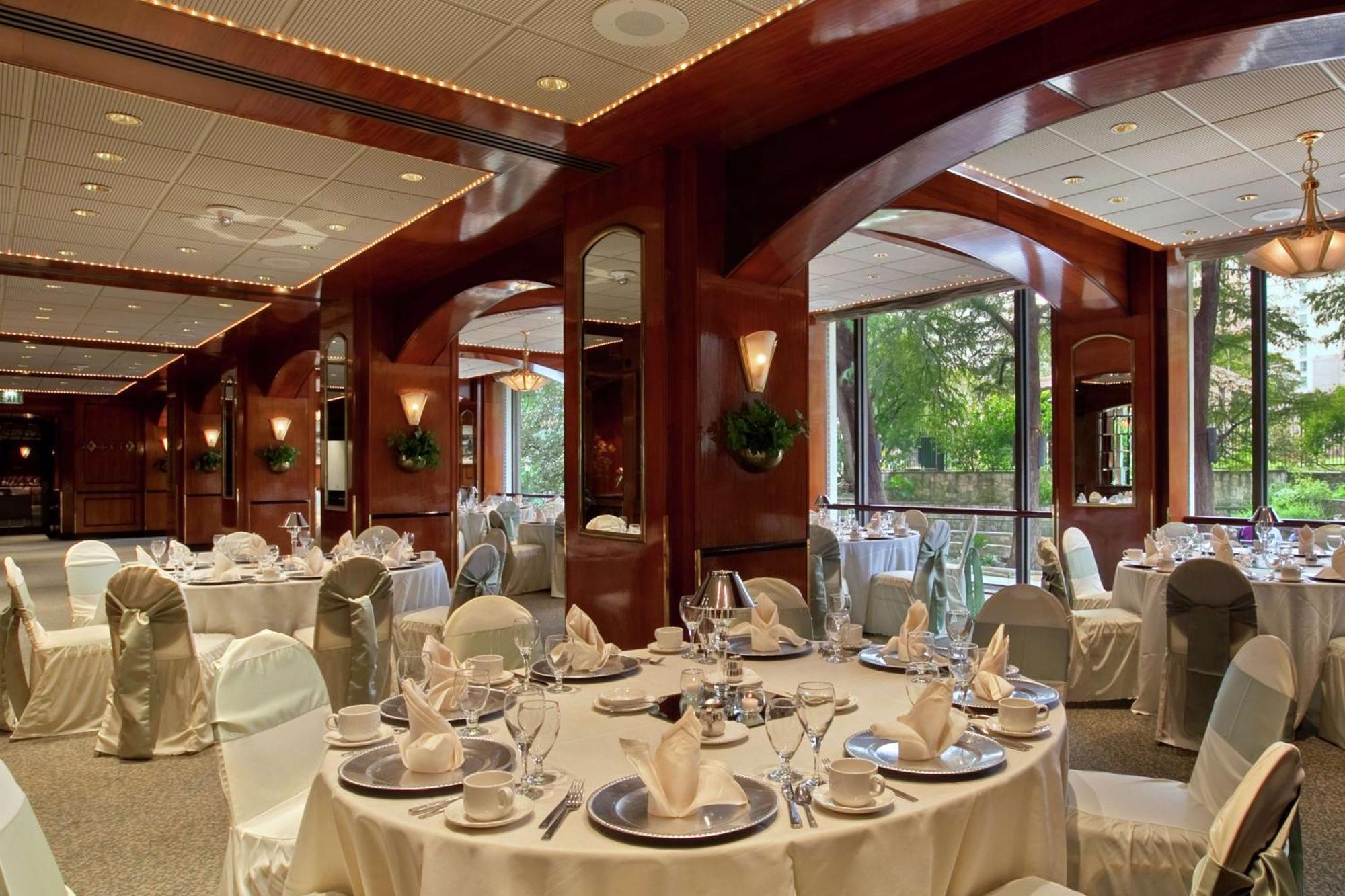 Hilton Palacio Del Rio San Antonio Restaurant photo